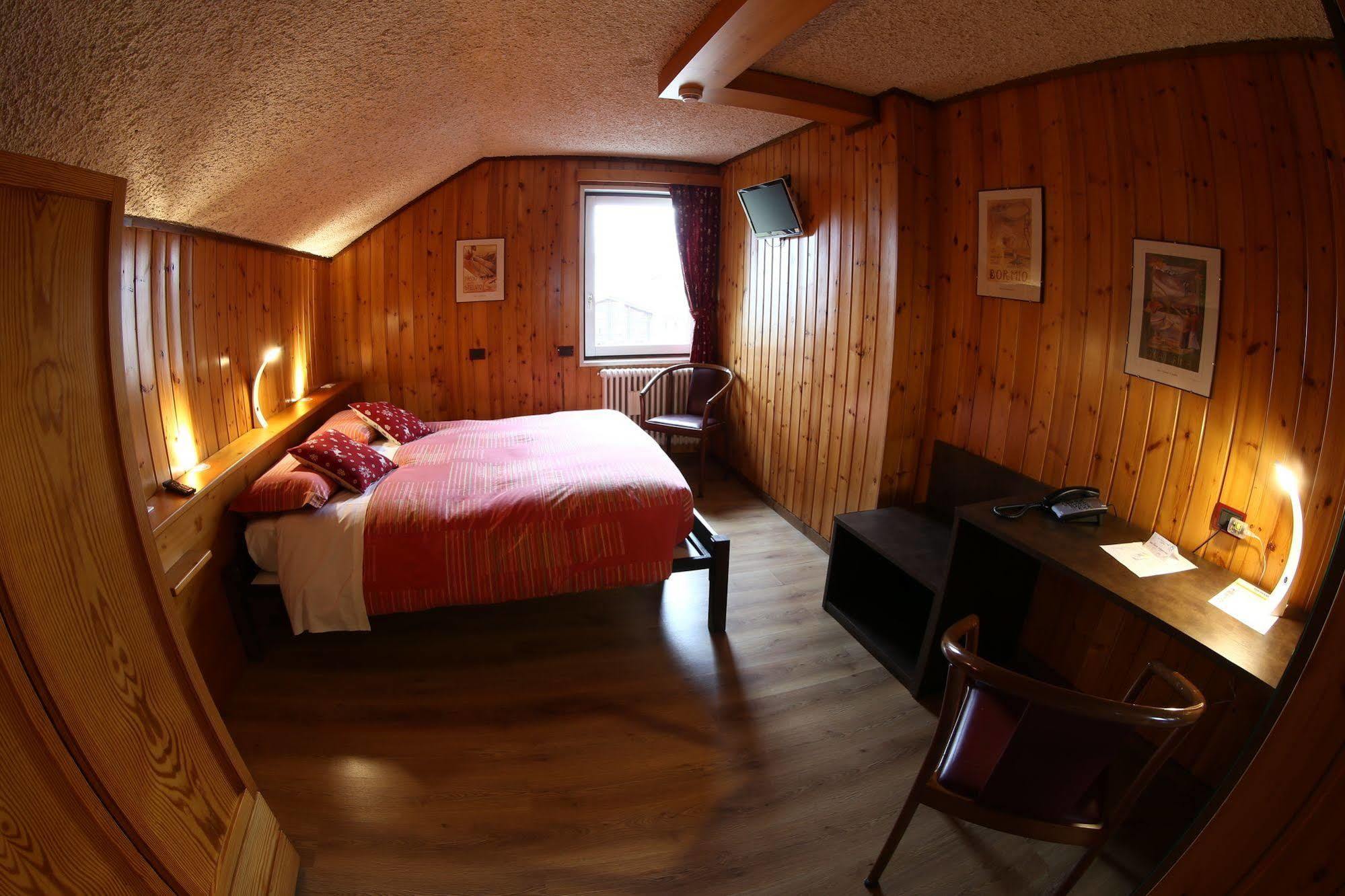 Albergo Quarto Pirovano باسو ستيلفيو المظهر الخارجي الصورة